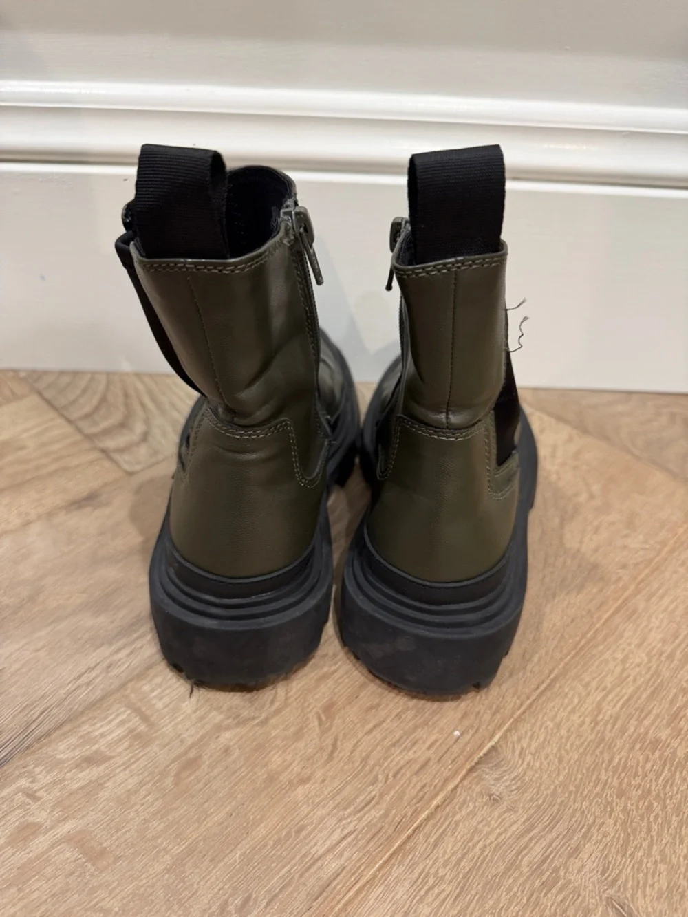 Zara Green/ Black Chelsea Ankle Boots